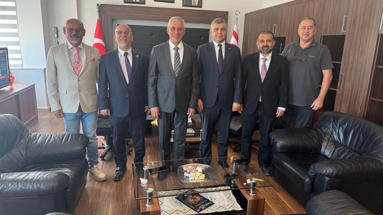 Taçoy, İş İnsanları Derneği ile görüştü