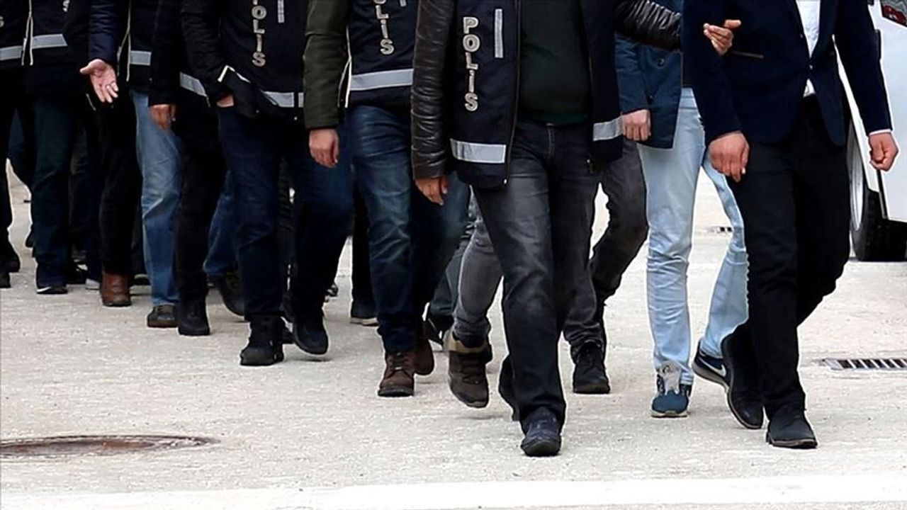Türkiye'de 'yeni nesil suç örgütleri' operasyonu: 48 ilde 1008 kişiye gözaltı kararı