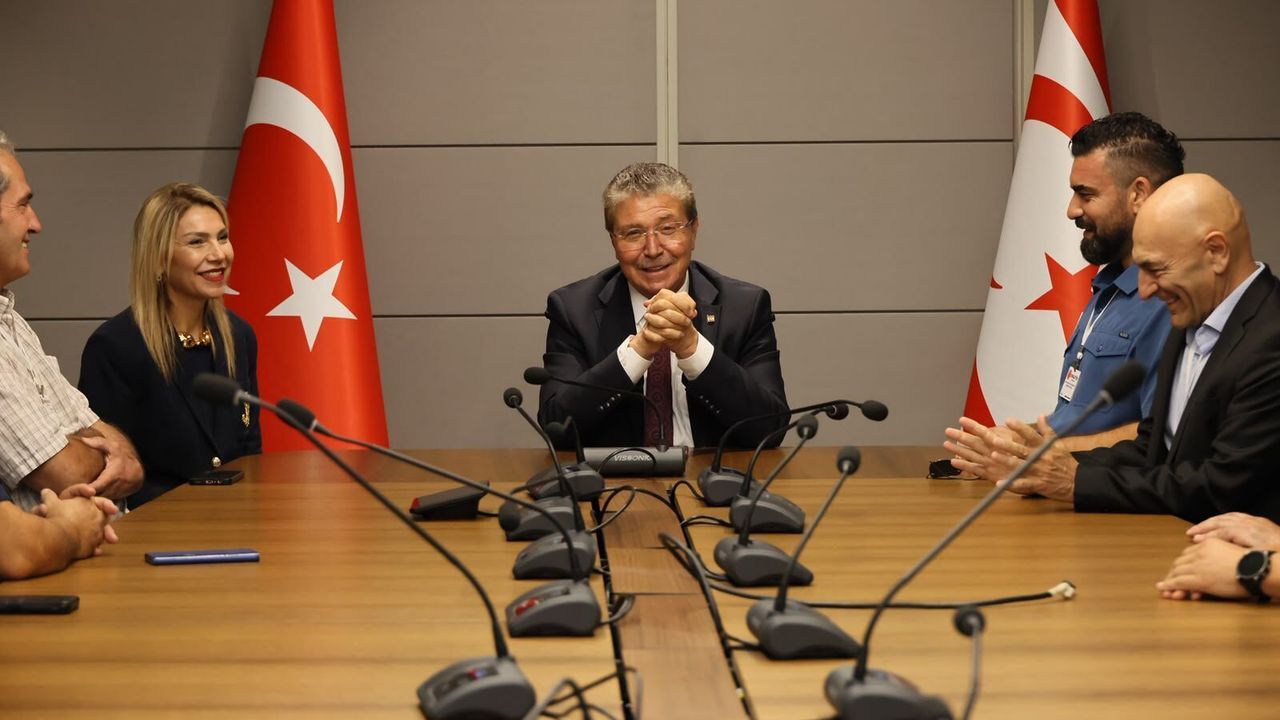 Üstel: Attığımız her adım ülkemizin ve gençlerimizin geleceği içindir